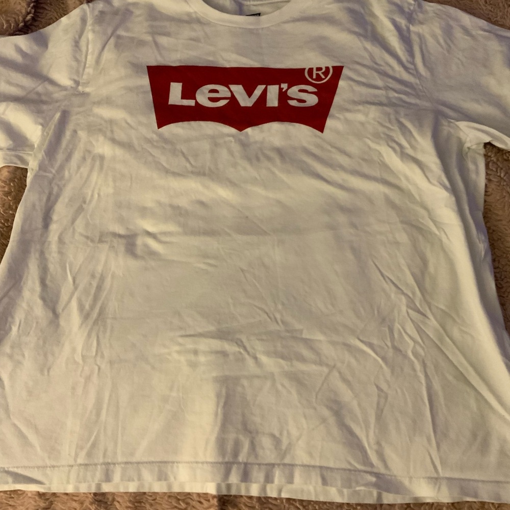 Men’s Levi's White T-Shirt with Red Logo
